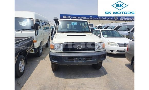 Buy Import Toyota Land Cruiser White Car in Import - Dubai in Attapeu Province Buy Import Toyota Land Cruiser White Car in Import - Dubai in Attapeu Province