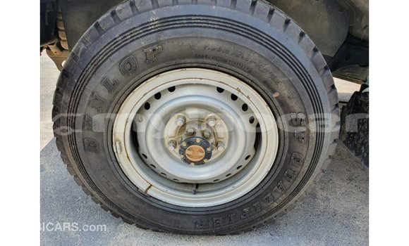 Buy Import Toyota Land Cruiser White Car in Import - Dubai in Attapeu Province Buy Import Toyota Land Cruiser White Car in Import - Dubai in Attapeu Province