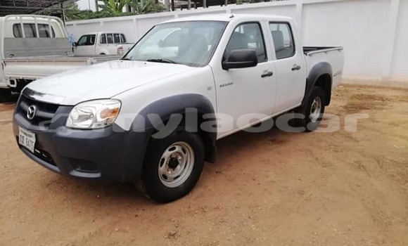 Acheter Occasion Voiture Toyota Hilux Blanc à Vientiane, Vientiane Province Acheter Occasion Voiture Toyota Hilux Blanc à Vientiane, Vientiane Province