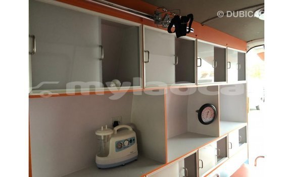 Buy Import Toyota Hiace White Car in Import - Dubai in Attapeu Province Buy Import Toyota Hiace White Car in Import - Dubai in Attapeu Province