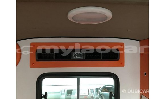Buy Import Toyota Hiace White Car in Import - Dubai in Attapeu Province Buy Import Toyota Hiace White Car in Import - Dubai in Attapeu Province