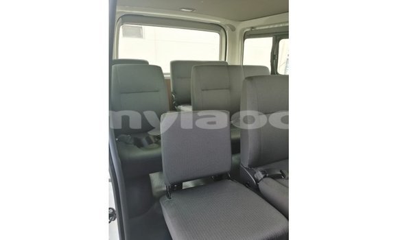 Buy Import Toyota Hiace White Car in Import - Dubai in Attapeu Province Buy Import Toyota Hiace White Car in Import - Dubai in Attapeu Province