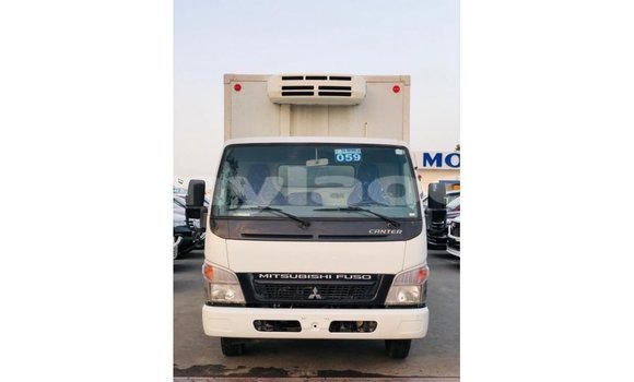 Buy Import Mitsubishi Carisma White Car in Import - Dubai in Attapeu Province Buy Import Mitsubishi Carisma White Car in Import - Dubai in Attapeu Province