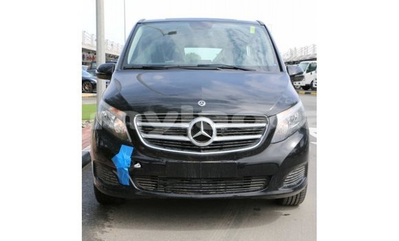 Buy Import Mercedes-Benz 250 Black Car in Import - Dubai in Attapeu Province Buy Import Mercedes-Benz 250 Black Car in Import - Dubai in Attapeu Province
