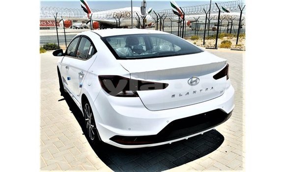 Buy Import Hyundai Elantra White Car in Import - Dubai in Attapeu Province Buy Import Hyundai Elantra White Car in Import - Dubai in Attapeu Province