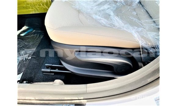 Buy Import Hyundai Elantra White Car in Import - Dubai in Attapeu Province Buy Import Hyundai Elantra White Car in Import - Dubai in Attapeu Province