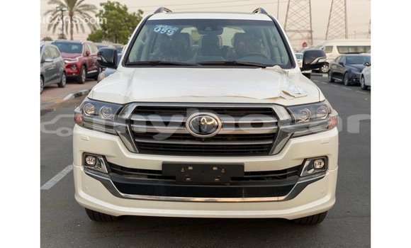 Buy Import Toyota Land Cruiser White Car in Import - Dubai in Attapeu Province Buy Import Toyota Land Cruiser White Car in Import - Dubai in Attapeu Province