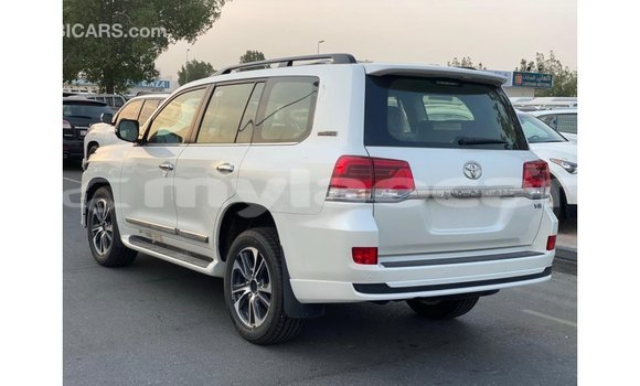 Buy Import Toyota Land Cruiser White Car in Import - Dubai in Attapeu Province Buy Import Toyota Land Cruiser White Car in Import - Dubai in Attapeu Province