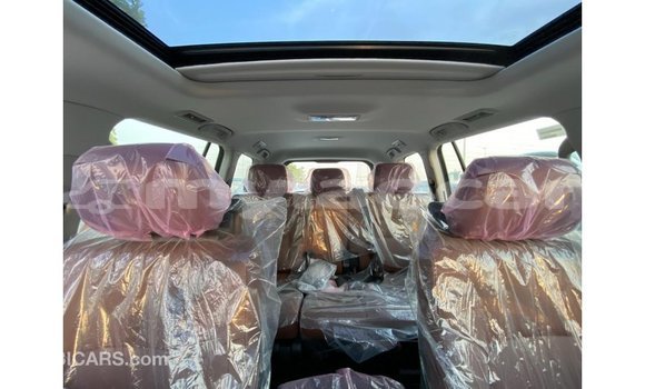 Buy Import Toyota Land Cruiser White Car in Import - Dubai in Attapeu Province Buy Import Toyota Land Cruiser White Car in Import - Dubai in Attapeu Province