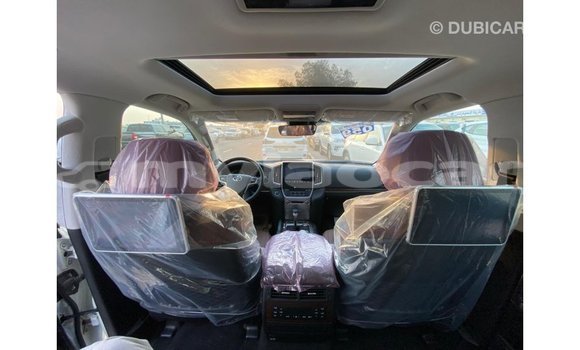 Buy Import Toyota Land Cruiser White Car in Import - Dubai in Attapeu Province Buy Import Toyota Land Cruiser White Car in Import - Dubai in Attapeu Province