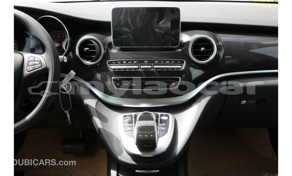 Buy Import Mercedes-Benz 250 Black Car in Import - Dubai in Attapeu Province Buy Import Mercedes-Benz 250 Black Car in Import - Dubai in Attapeu Province