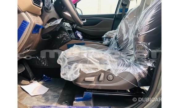 Buy Import Hyundai Santa Fe Green Car in Import - Dubai in Attapeu Province Buy Import Hyundai Santa Fe Green Car in Import - Dubai in Attapeu Province