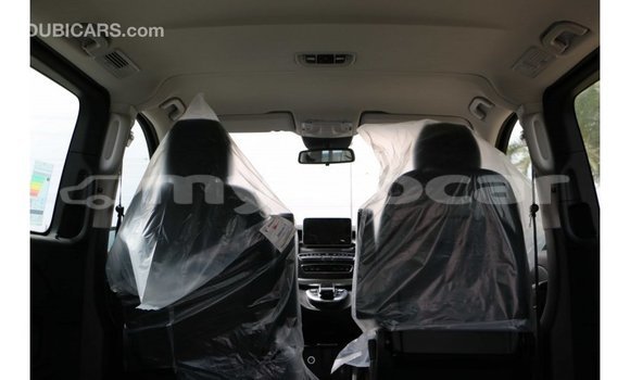 Buy Import Mercedes-Benz 250 Black Car in Import - Dubai in Attapeu Province Buy Import Mercedes-Benz 250 Black Car in Import - Dubai in Attapeu Province