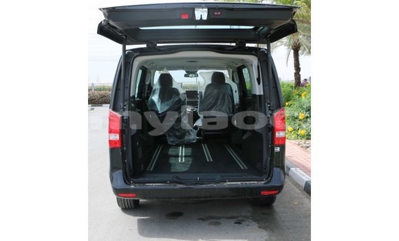 Buy Import Mercedes-Benz 250 Black Car in Import - Dubai in Attapeu Province Buy Import Mercedes-Benz 250 Black Car in Import - Dubai in Attapeu Province