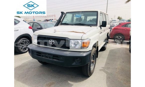 Buy Import Toyota Land Cruiser White Car in Import - Dubai in Attapeu Province Buy Import Toyota Land Cruiser White Car in Import - Dubai in Attapeu Province