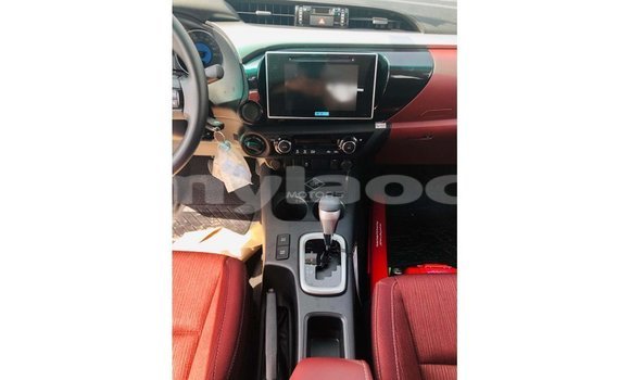Buy Import Toyota Hilux White Car in Import - Dubai in Attapeu Province Buy Import Toyota Hilux White Car in Import - Dubai in Attapeu Province