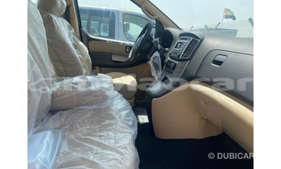 Buy Import Hyundai Accent Other Car in Import - Dubai in Attapeu Province Buy Import Hyundai Accent Other Car in Import - Dubai in Attapeu Province