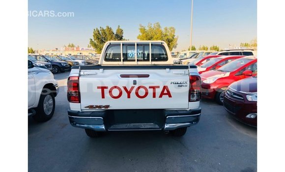 Buy Import Toyota Hilux White Car in Import - Dubai in Attapeu Province Buy Import Toyota Hilux White Car in Import - Dubai in Attapeu Province