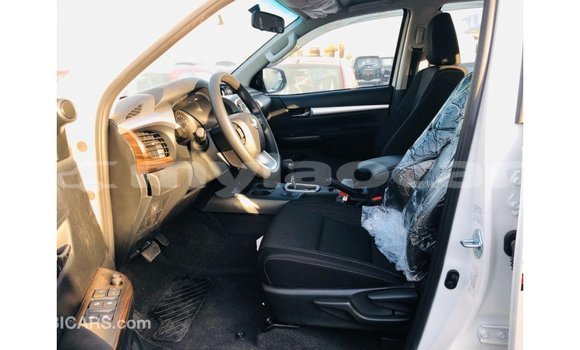 Buy Import Toyota Hilux White Car in Import - Dubai in Attapeu Province Buy Import Toyota Hilux White Car in Import - Dubai in Attapeu Province
