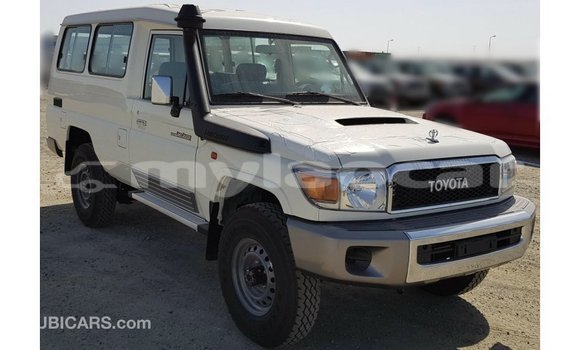Buy Import Toyota Land Cruiser White Car in Import - Dubai in Attapeu Province Buy Import Toyota Land Cruiser White Car in Import - Dubai in Attapeu Province