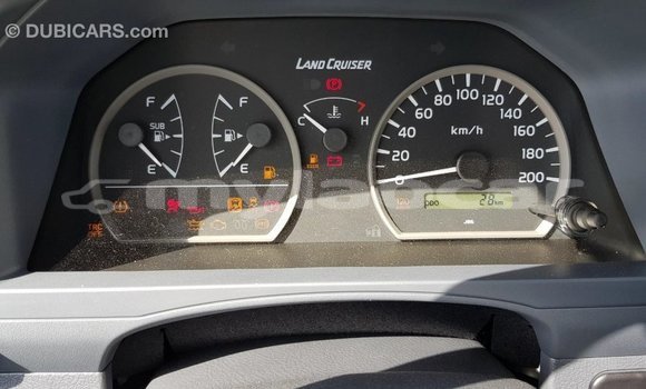 Buy Import Toyota Land Cruiser White Car in Import - Dubai in Attapeu Province Buy Import Toyota Land Cruiser White Car in Import - Dubai in Attapeu Province