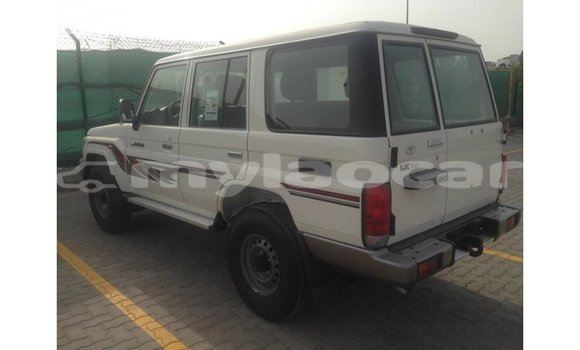 Buy Import Toyota Land Cruiser White Car in Import - Dubai in Attapeu Province Buy Import Toyota Land Cruiser White Car in Import - Dubai in Attapeu Province