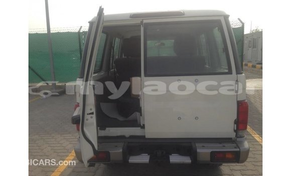 Buy Import Toyota Land Cruiser White Car in Import - Dubai in Attapeu Province Buy Import Toyota Land Cruiser White Car in Import - Dubai in Attapeu Province