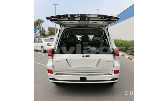 Buy Import Toyota Land Cruiser White Car in Import - Dubai in Attapeu Province Buy Import Toyota Land Cruiser White Car in Import - Dubai in Attapeu Province