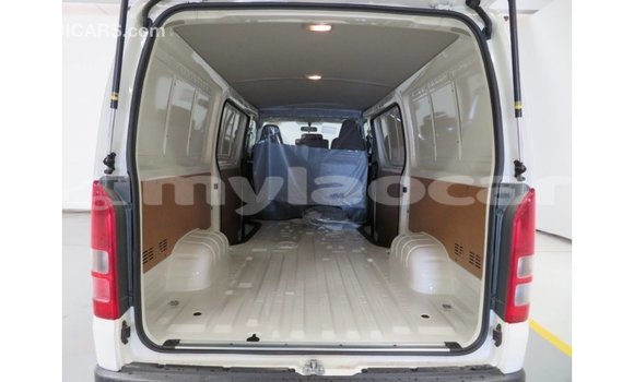 Buy Import Toyota Hiace White Car in Import - Dubai in Attapeu Province Buy Import Toyota Hiace White Car in Import - Dubai in Attapeu Province