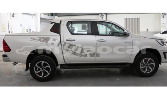 Buy Import Toyota Hilux White Car in Import - Dubai in Attapeu Province Buy Import Toyota Hilux White Car in Import - Dubai in Attapeu Province