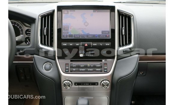 Buy Import Toyota Land Cruiser White Car in Import - Dubai in Attapeu Province Buy Import Toyota Land Cruiser White Car in Import - Dubai in Attapeu Province