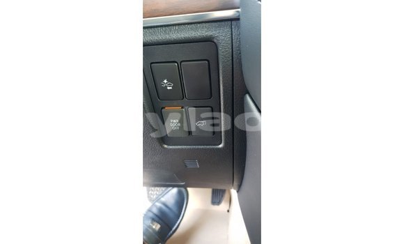 Buy Import Toyota Land Cruiser Black Car in Import - Dubai in Attapeu Province Buy Import Toyota Land Cruiser Black Car in Import - Dubai in Attapeu Province