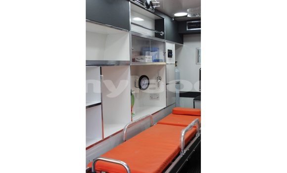 Buy Import Toyota Hiace White Car in Import - Dubai in Attapeu Province Buy Import Toyota Hiace White Car in Import - Dubai in Attapeu Province