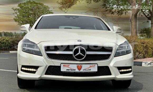 Buy Import Mercedes-Benz 190 (W201) White Car in Import - Dubai in Attapeu Province Buy Import Mercedes-Benz 190 (W201) White Car in Import - Dubai in Attapeu Province