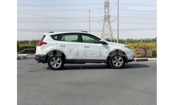 Buy Import Toyota 4Runner White Car in Import - Dubai in Attapeu Province Buy Import Toyota 4Runner White Car in Import - Dubai in Attapeu Province