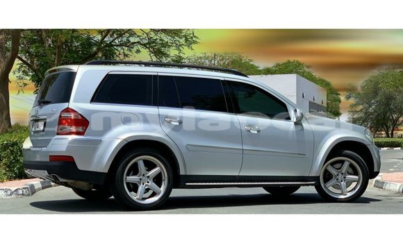 Buy Import Mercedes-Benz 190 (W201) Other Car in Import - Dubai in Attapeu Province Buy Import Mercedes-Benz 190 (W201) Other Car in Import - Dubai in Attapeu Province