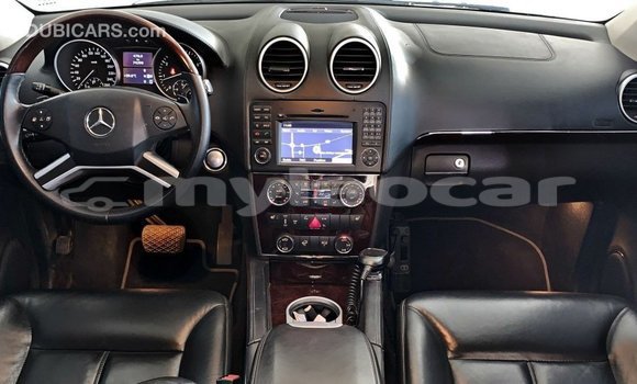 Buy Import Mercedes-Benz 190 (W201) Other Car in Import - Dubai in Attapeu Province Buy Import Mercedes-Benz 190 (W201) Other Car in Import - Dubai in Attapeu Province