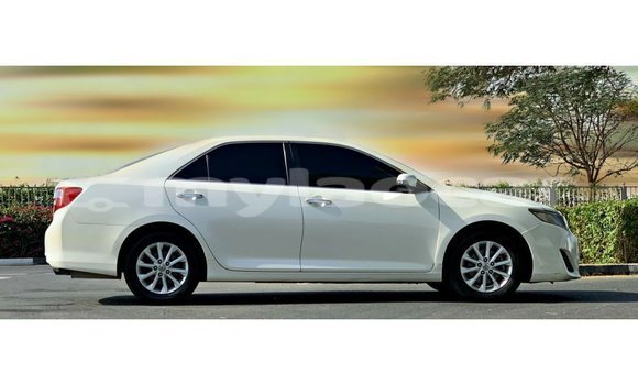 Buy Import Toyota Camry White Car in Import - Dubai in Attapeu Province Buy Import Toyota Camry White Car in Import - Dubai in Attapeu Province