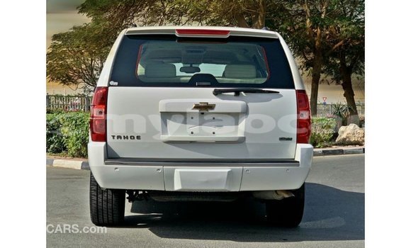 Buy Import Chevrolet Tahoe White Car in Import - Dubai in Attapeu Province Buy Import Chevrolet Tahoe White Car in Import - Dubai in Attapeu Province