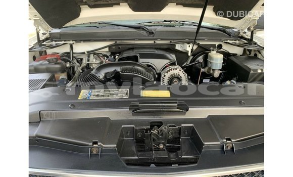 Buy Import Chevrolet Tahoe White Car in Import - Dubai in Attapeu Province Buy Import Chevrolet Tahoe White Car in Import - Dubai in Attapeu Province