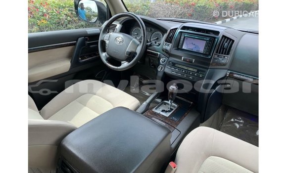 Buy Import Toyota Land Cruiser White Car in Import - Dubai in Attapeu Province Buy Import Toyota Land Cruiser White Car in Import - Dubai in Attapeu Province