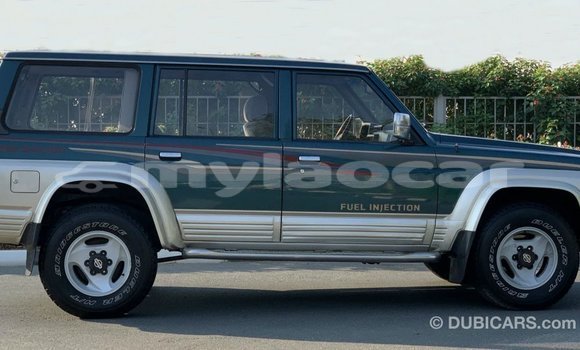 Buy Import Nissan Patrol Blue Car in Import - Dubai in Attapeu Province Buy Import Nissan Patrol Blue Car in Import - Dubai in Attapeu Province