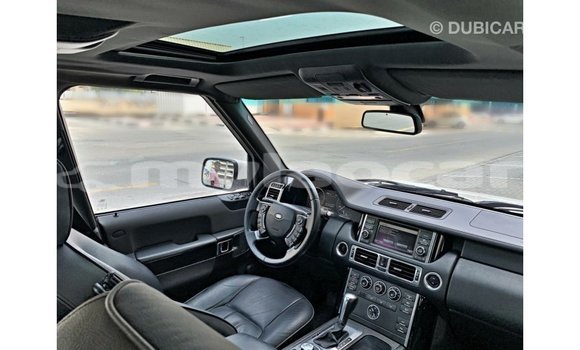 Buy Import Land Rover Range Rover White Car in Import - Dubai in Attapeu Province Buy Import Land Rover Range Rover White Car in Import - Dubai in Attapeu Province