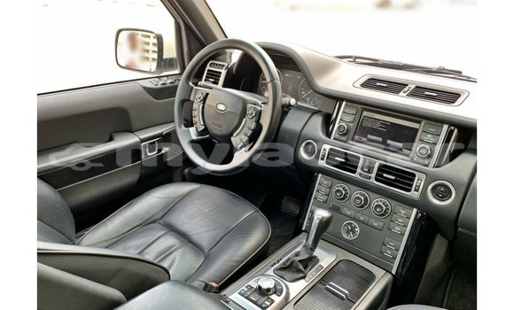 Buy Import Land Rover Range Rover White Car in Import - Dubai in Attapeu Province Buy Import Land Rover Range Rover White Car in Import - Dubai in Attapeu Province