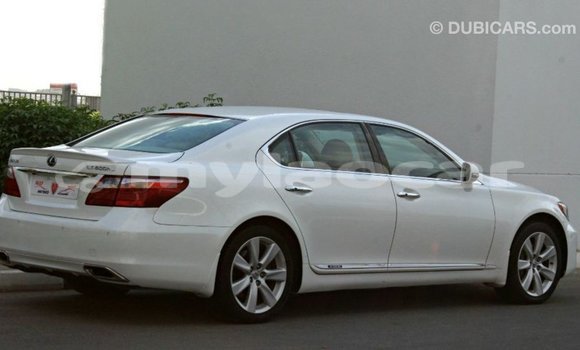 Buy Import Lexus LS White Car in Import - Dubai in Attapeu Province Buy Import Lexus LS White Car in Import - Dubai in Attapeu Province