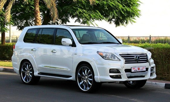 Buy Import Lexus LX White Car in Import - Dubai in Attapeu Province Buy Import Lexus LX White Car in Import - Dubai in Attapeu Province