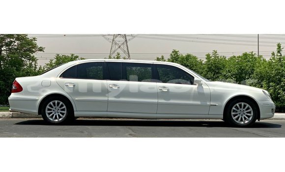Buy Import Mercedes-Benz 200 White Car in Import - Dubai in Attapeu Province Buy Import Mercedes-Benz 200 White Car in Import - Dubai in Attapeu Province