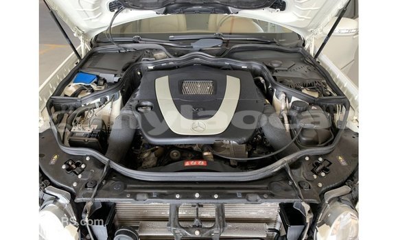 Buy Import Mercedes-Benz 200 White Car in Import - Dubai in Attapeu Province Buy Import Mercedes-Benz 200 White Car in Import - Dubai in Attapeu Province