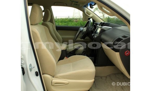 Buy Import Toyota Prado White Car in Import - Dubai in Attapeu Province Buy Import Toyota Prado White Car in Import - Dubai in Attapeu Province