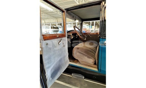 Buy Import Buick Electra Blue Car in Import - Dubai in Attapeu Province Buy Import Buick Electra Blue Car in Import - Dubai in Attapeu Province